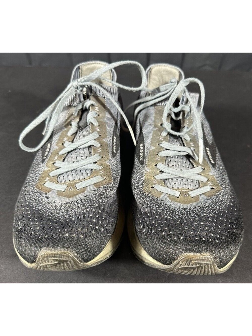 Brooks Levitate 2 Shoes Mens 11D Gray Black Running Sneakers Comfort 1102901D060